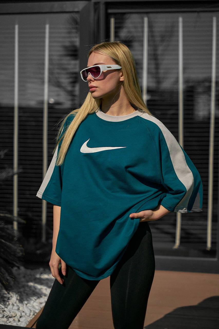 T-shirt nike